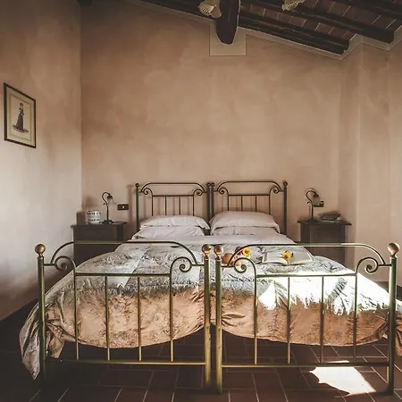 Zampugna Séjour à la ferme Montefollonico